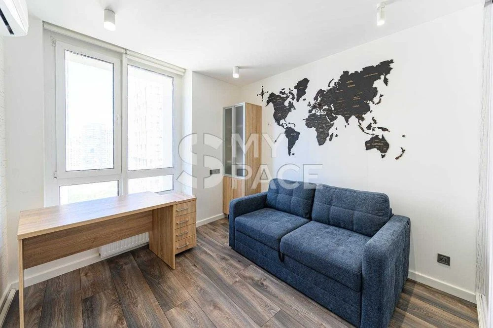 Продаж 2к квартири в ЖК Славутич, 67м.кв метро Осокорки, Зар