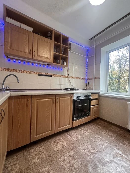 Продаж 2к, Шалімова, 19. ГАЗ. 2 поверх. БЕЗ КОМІСІЇ