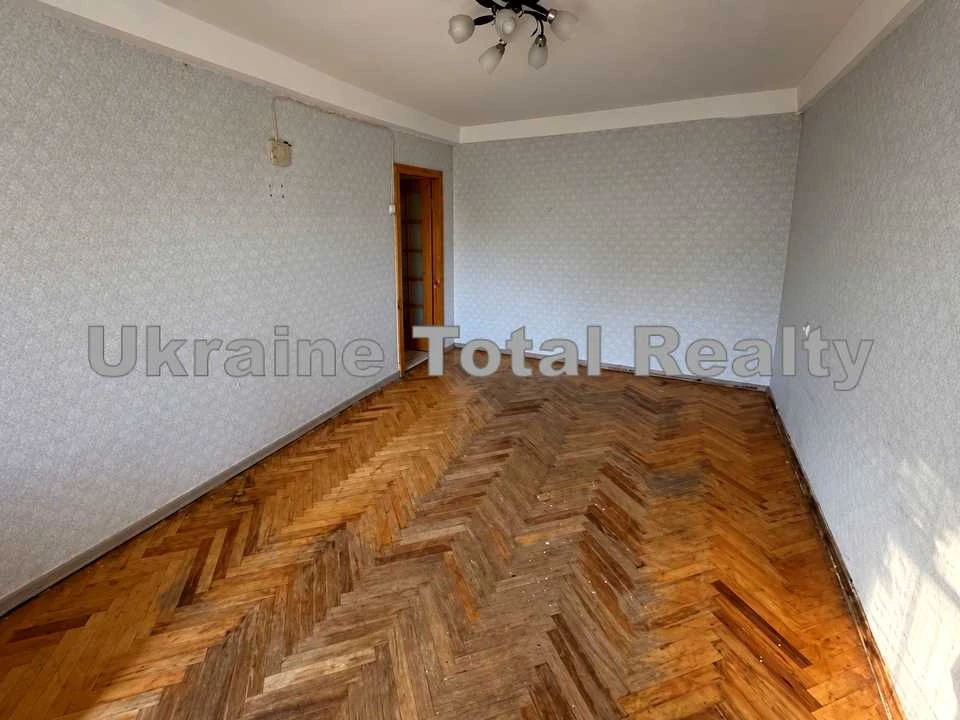 Квартира. Київ, Леся Курбаса просп.