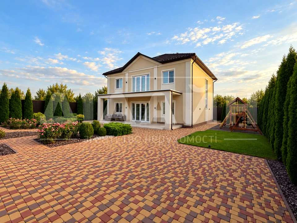 Будинок. Запоріжжя, Дніпровські Пороги вул.