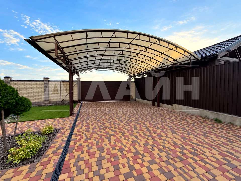 Будинок. Запоріжжя, Дніпровські Пороги вул.