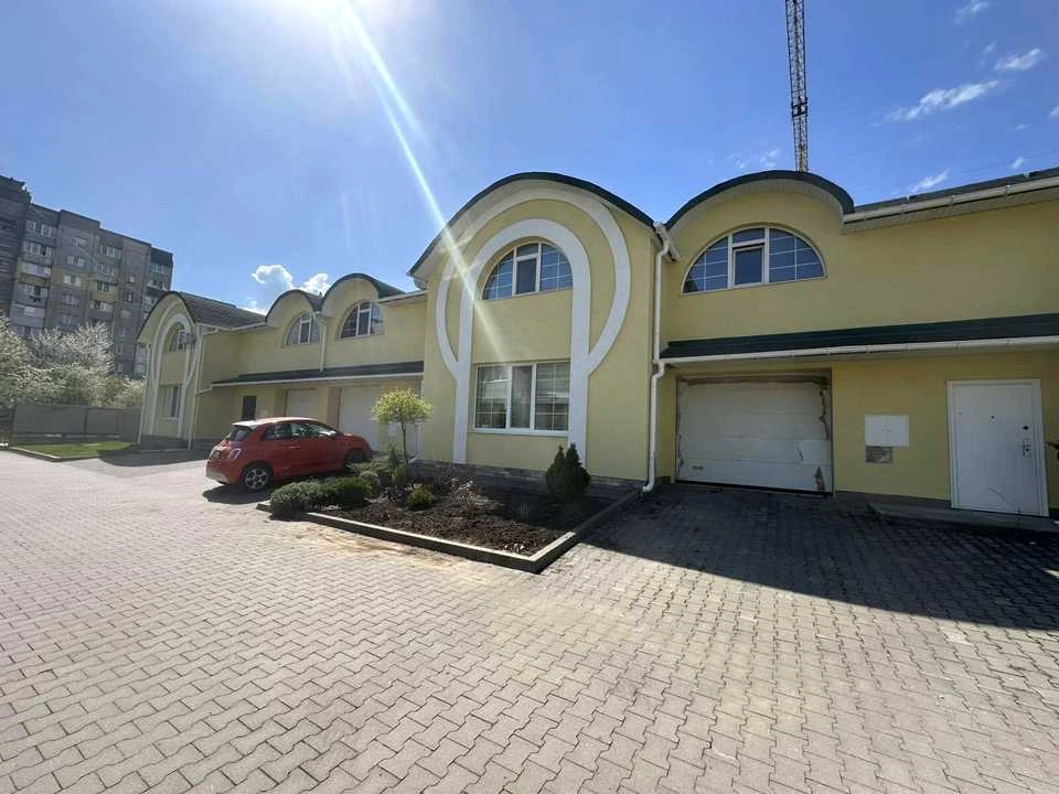 Будинок. Хмельницький, Степана Бандери вул.