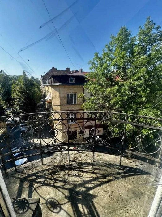 Продається 2 кімнатна квартира в самому серці Львова, вулиця