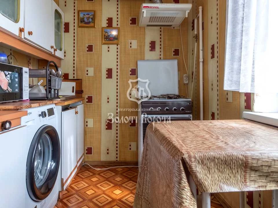Квартира. Київ, Світлицького вул.