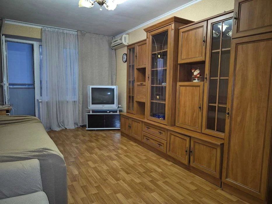 В продажу 2к. квартира на вул. Краснова
