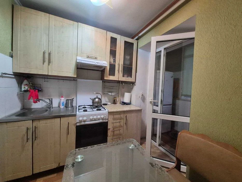 В продажу 2к. квартира на вул. Краснова