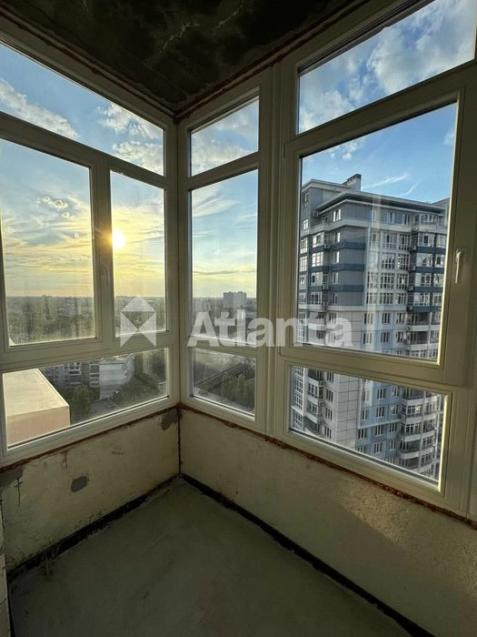 Продам 2-комнатную квартиру 72м2 ЖК 4 Сезона Гагарина проспе