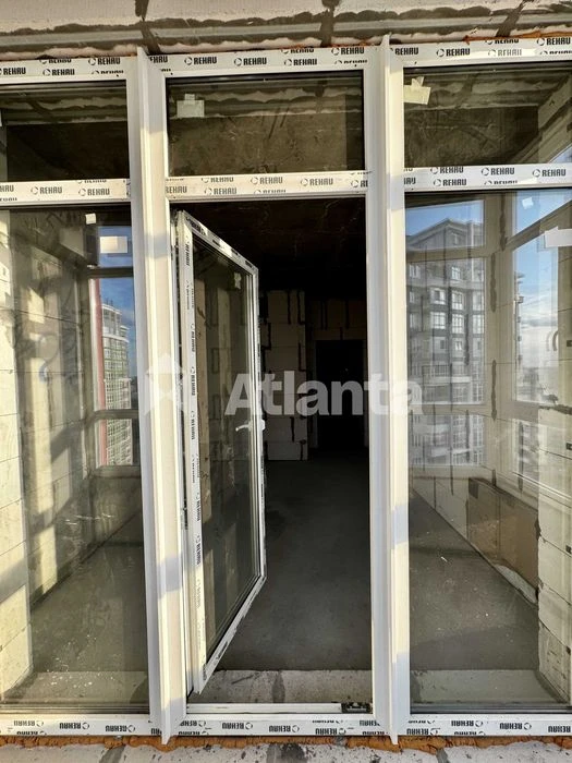 Продам 2-комнатную квартиру 72м2 ЖК 4 Сезона Гагарина проспе