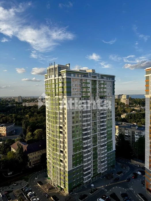 Продам 2-комнатную квартиру 72м2 ЖК 4 Сезона Гагарина проспе