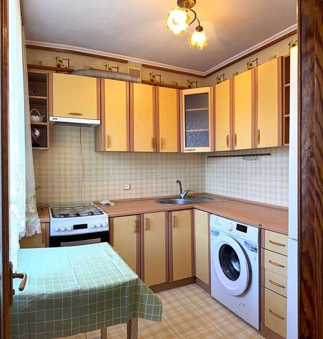 Продам 2-х комн. квартиру на Черемушках, ул. Варненская. Гос