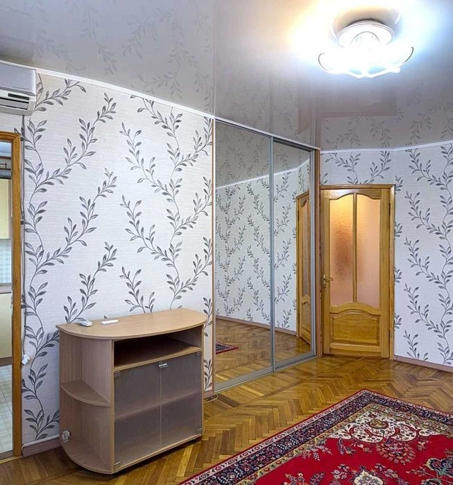 Продам 2-х комн. квартиру на Черемушках, ул. Варненская. Гос