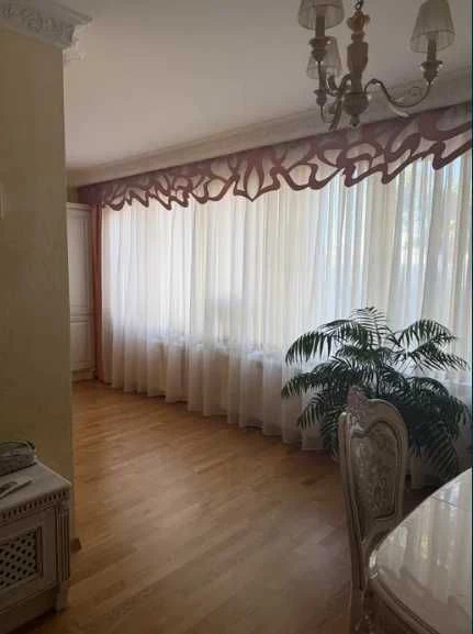 Продам двухкомнатную квартиру в кирпичном доме на Бочарова!