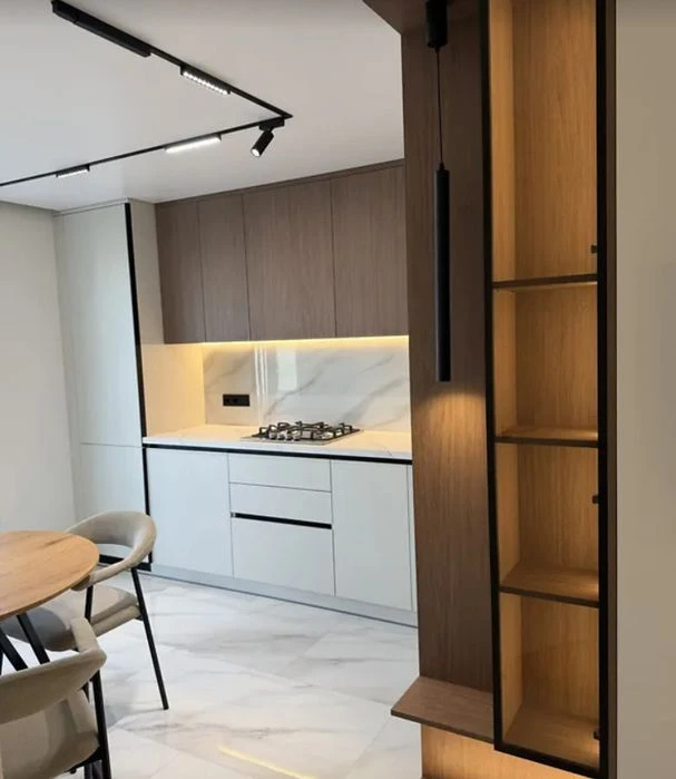 Продаж 1к квартири 49 кв. м на вул. Чернівецька
