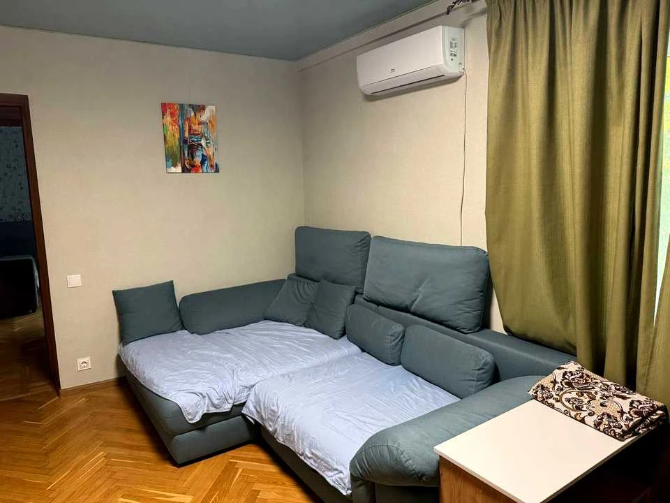 Квартира. Київ, Донецька вул.