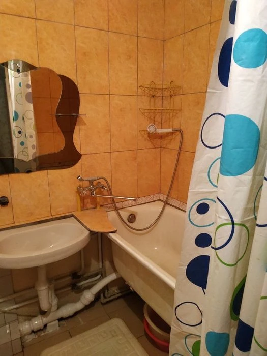 Продам 1к квартиру Александра Поля пр. 7