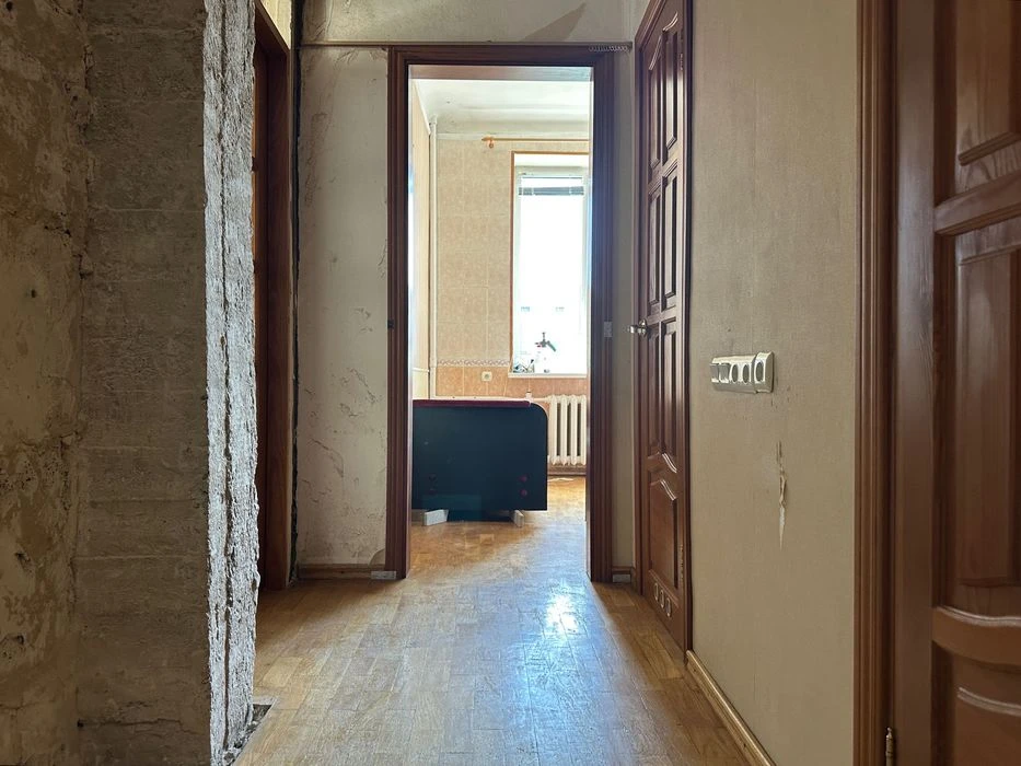 Продаж 3-к квартири, Кловський узвіз,17