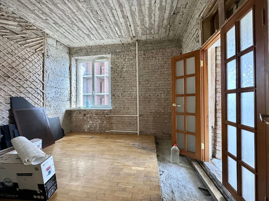 Продаж 3-к квартири, Кловський узвіз,17