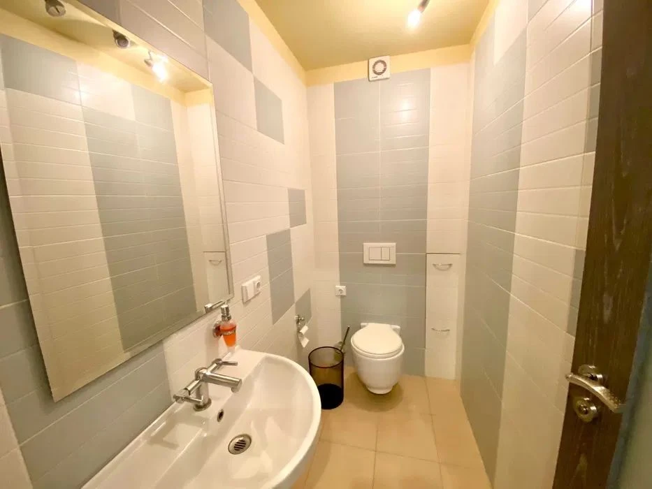 Продаж 3к квартира метро  ЖК "Оазис" проспект Володимира Іва