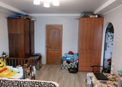 2 кімнатана від власника Ентузіастів 17 Русанівка середній п