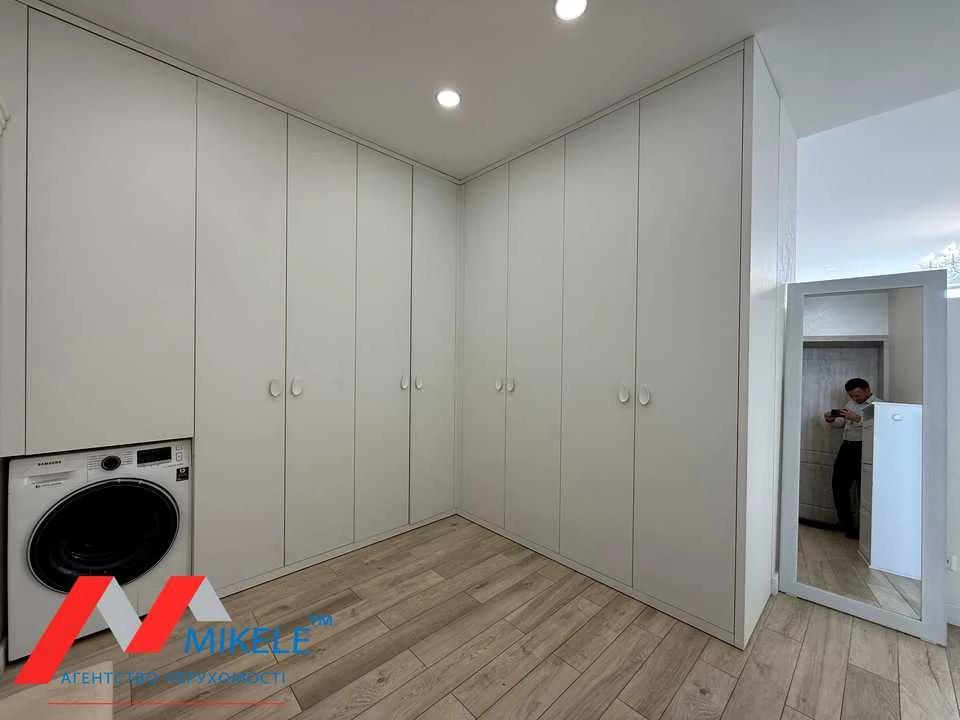 Квартира. Київ, Кловський узвіз
