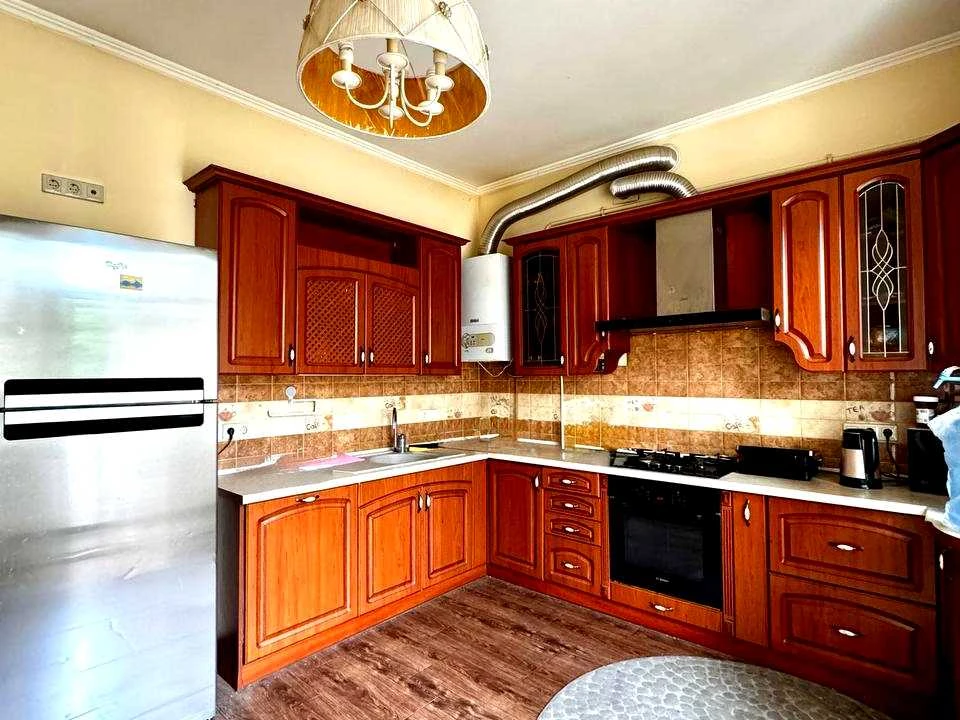 Будинок. Львів, Варшавська вул.