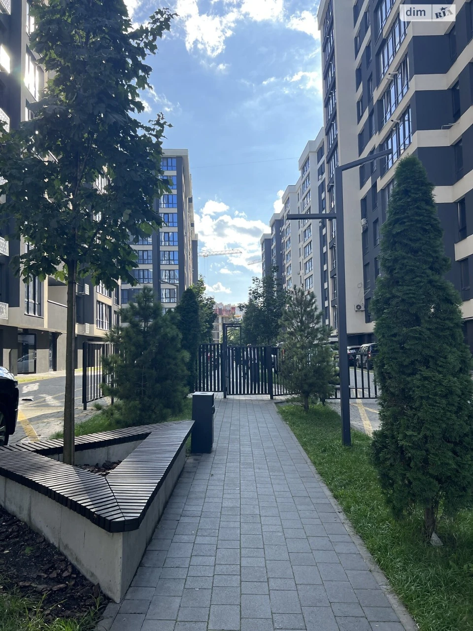 Продаж Квартира Пасічна