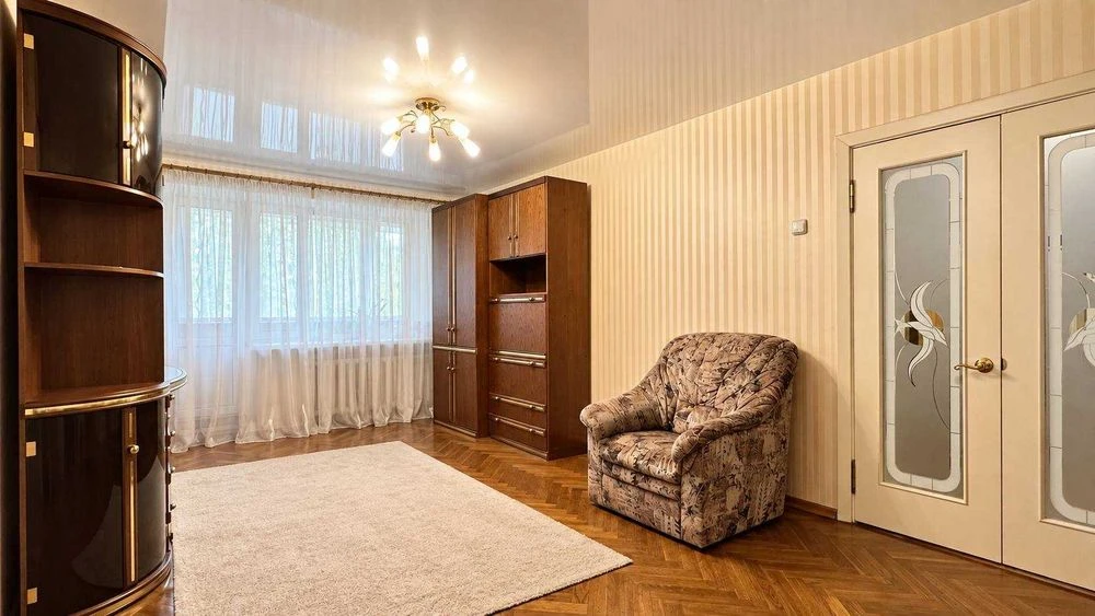 Продаж 3-х кім. квартира 78 м.кв., 2 поверх, біля Дніпра та