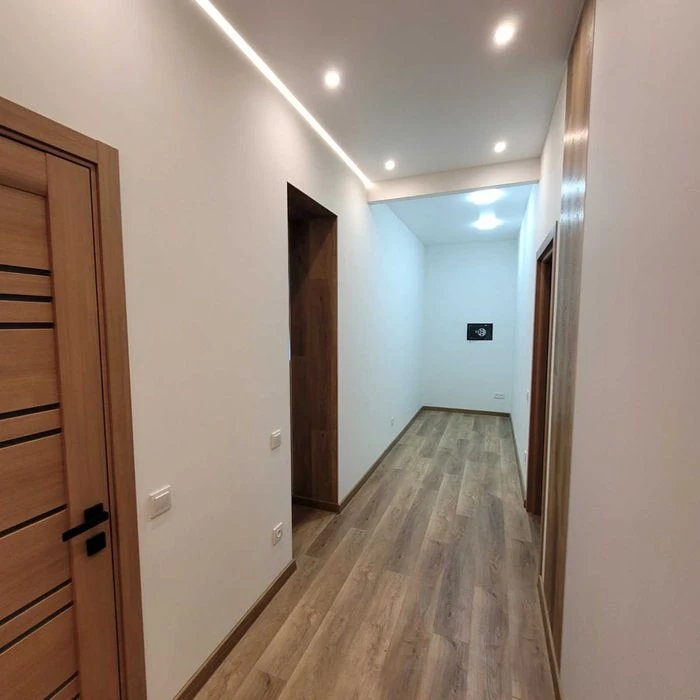 3х 95 кв, в центре, ул. Патриотическая.