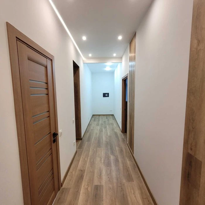3х 95 кв, в центре, ул. Патриотическая.