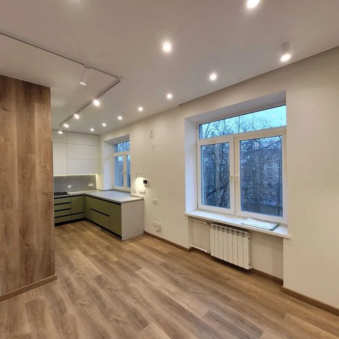 3х 95 кв, в центре, ул. Патриотическая.