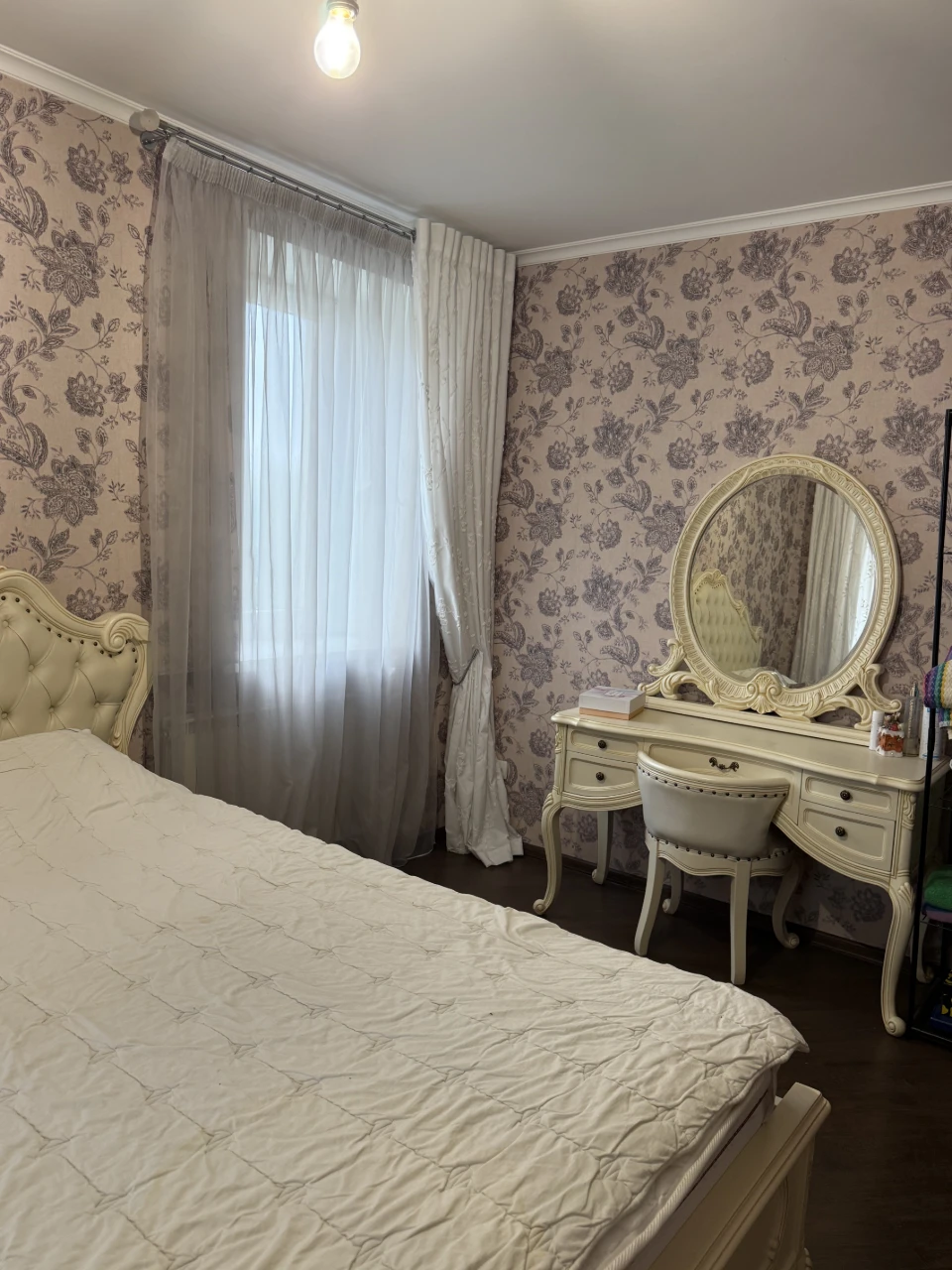 Продаж 2к квартира вул. Нескорених