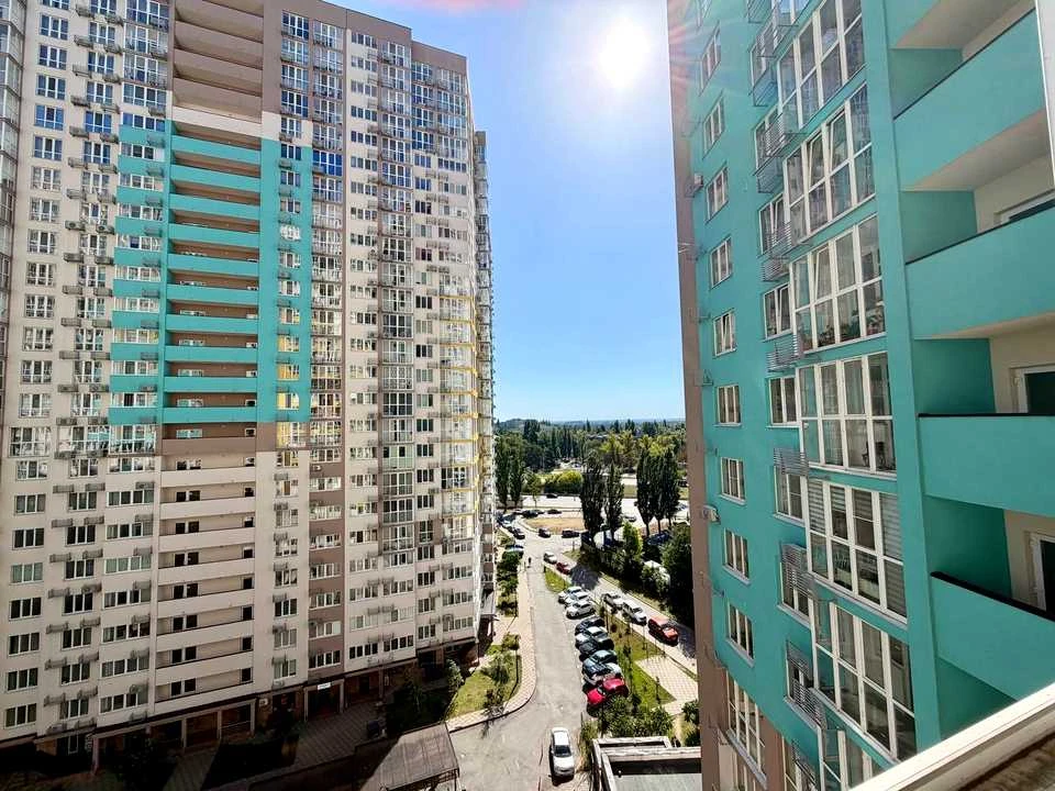 Квартира. Київ, Академіка Заболотного вул.