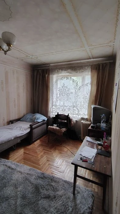 Продаж однокімнатної квартири, Академмістечко