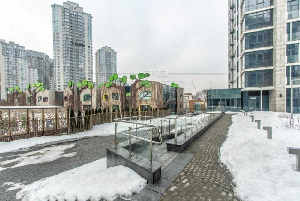 Продаж квартири Новопечерські Липки 50 м2 клубний будинок Пе