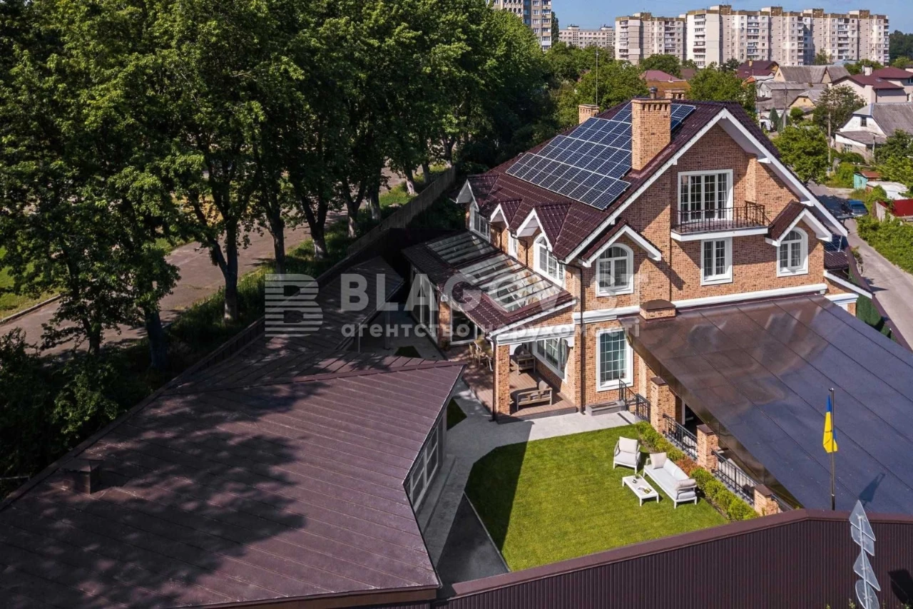 Продаж будинок Київ Канівська 33