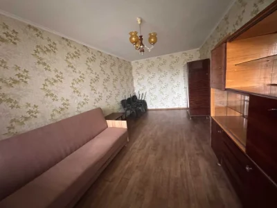 У продажу 2-кімнатна квартира на Добровольського/Паустовсько