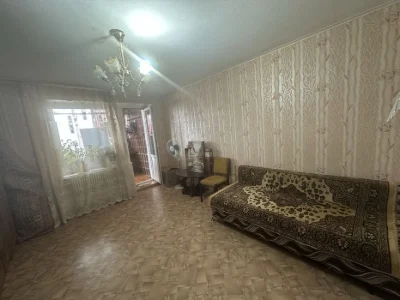 Продам 2-комнатную квартиру, ул. Морозова