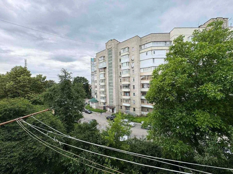 Продаж 1-кімнатної квартири на проспекті Юності