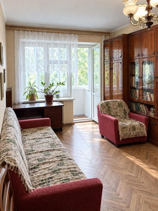 Продаж 1 кімн.квартири, цегляний будинок, Нові Будинки
