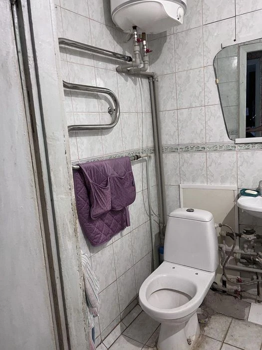 Продаж 1 кімн.квартири, цегляний будинок, Нові Будинки