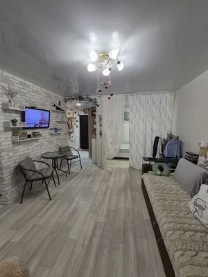 Продам 1 кімнатну квартиру, вул. Робоча