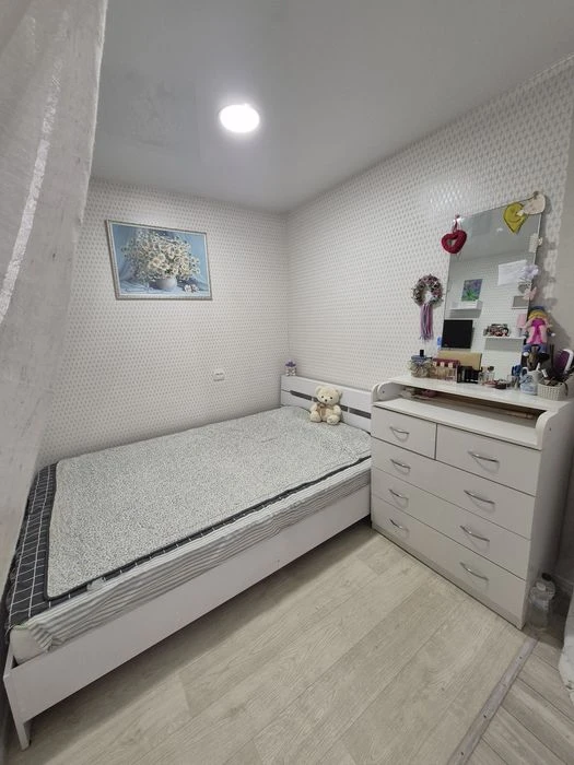 Продам 1 кімнатну квартиру, вул. Робоча