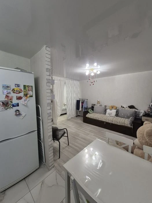Продам 1 кімнатну квартиру, вул. Робоча