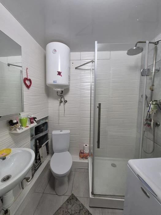 Продам 1 кімнатну квартиру, вул. Робоча