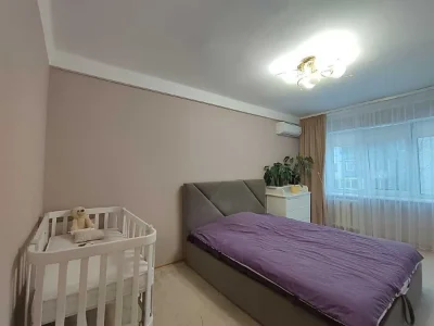 Продаж 2-кімнатної квартири 46 м², Братиславська вул., 10