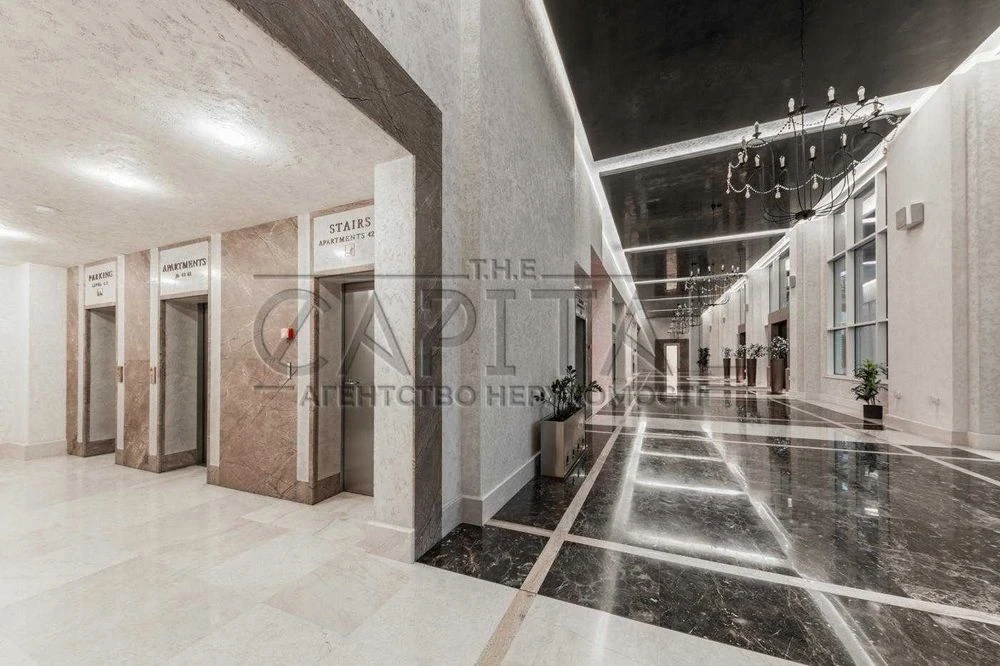 Продаж квартири  200 м2 в ЖК Renaissance Residence  вул. Нов
