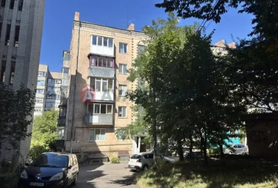 Продається трикімнатна квартира, М. Литвиненко-Вольгемут