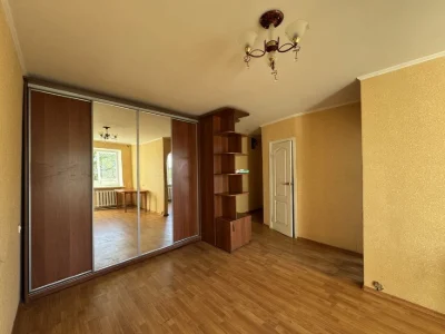 Продається 1-кімнатна квартира у Центрі міста