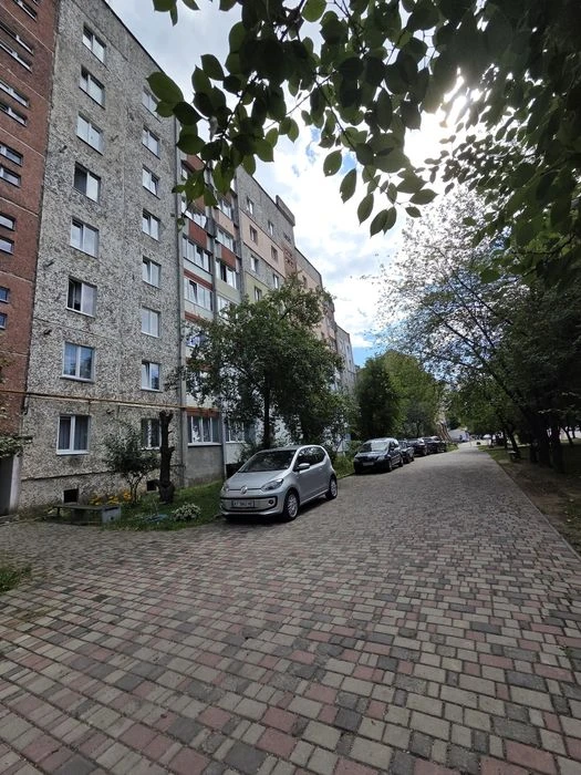 Продаж 3х кім квартири Каскад