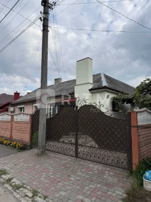 Продаж частини будинку в Луцьку, вул. Івана Кожедуба